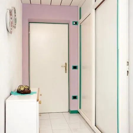 707h Apartment